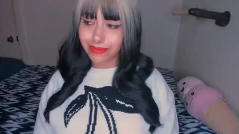 Snapshot of xocurvyrae chatting on January 27, 2025, 2:02 pm Rae online show from January 27, 2025, 2:02 pm