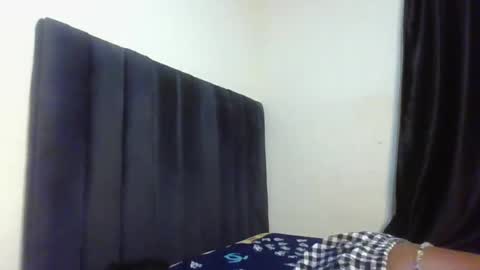 Snapshot of xoxo_sexyla chatting on July 8, 2026, 3:55 am Raya online show from July 8, 2026, 3:55 am