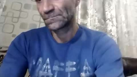 xploid1982 online show from November 15, 2025, 9:54 pm