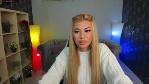 xpuka online show from November 1, 2025, 5:48 pm