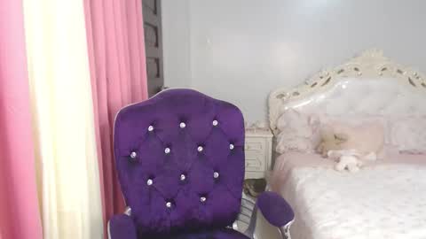 Snapshot of xsexyninedollx chatting on May 21, 2026, 12:28 am Cleo de nile online show from May 21, 2026, 12:28 am