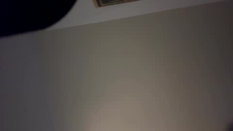 xsirdabsalotx online show from February 12, 2025, 3:40 am