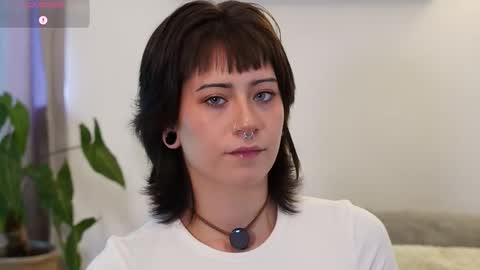 Blue online show from February 11, 2026, 10:04 pm