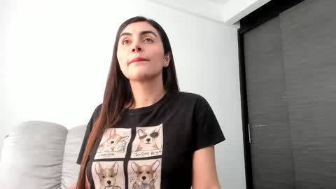 Hellen Sofia instagram hellen5546 online show from February 23, 2025, 7:28 pm