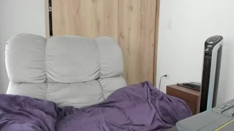 Hellen Sofia instagram hellen5546 online show from April 10, 2026, 7:29 pm