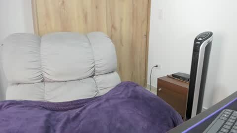 Hellen Sofia instagram hellen5546 online show from July 24, 2026, 12:58 pm
