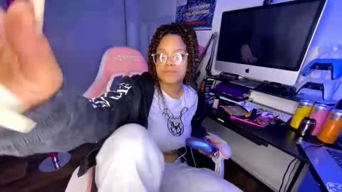 xStarGazingx online show from January 16, 2026, 5:22 am