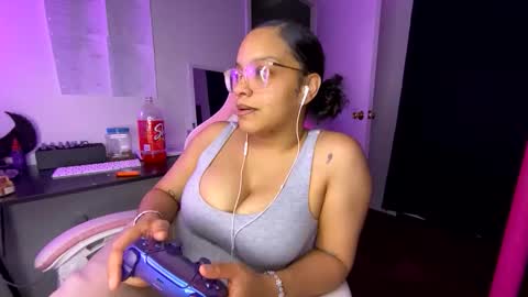 xStarGazingx online show from April 17, 2026, 6:38 am