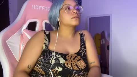 Snapshot of xstargazingx chatting on July 8, 2026, 6:18 am xStarGazingx online show from July 8, 2026, 6:18 am