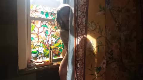 Sunny Daze online show from March 9, 2025, 7:15 pm