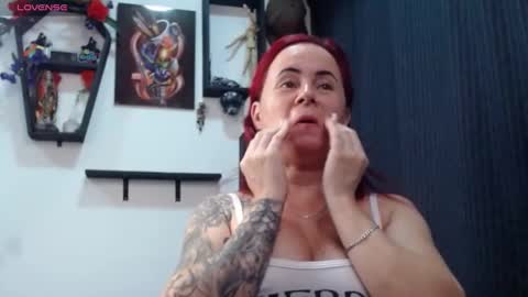 Eva evee milf online show from January 7, 2025, 1:17 am