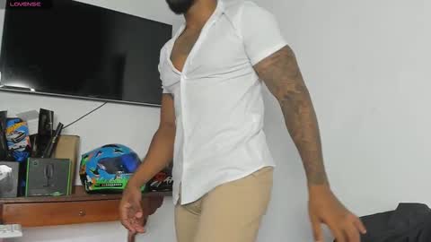 Stipp3r online show from January 5, 2026, 5:27 pm