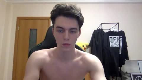 traqqq online show from February 11, 2025, 1:20 am