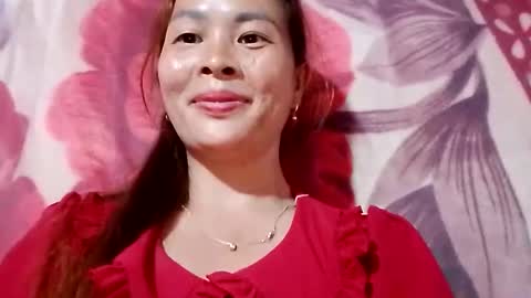 xuxulove00 online show from October 12, 2025, 5:17 am