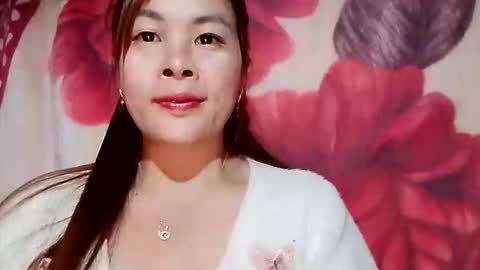 xuxulove00 online show from December 4, 2025, 1:48 am