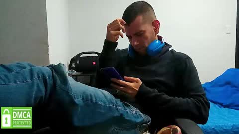 xuyeeg online show from February 17, 2025, 6:31 am