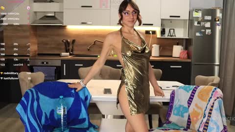 FrancyStepmom and YStepson    INTERESTED IN A GIRL-GIRL COLLABORATION  TEXT ME HERE  or INSTAGRAM online show from November 29, 2025, 1:03 pm