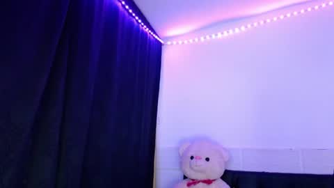 Snapshot of xx_johnson_xx chatting on August 2, 2026, 8:24 am VALE online show from August 2, 2026, 8:24 am