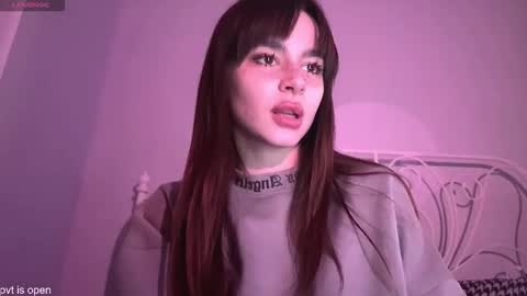 Lily online show from December 13, 2025, 7:53 pm