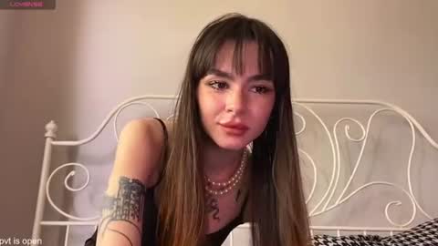 Snapshot of xx_lily chatting on June 26, 2026, 11:25 am Lily online show from June 26, 2026, 11:25 am