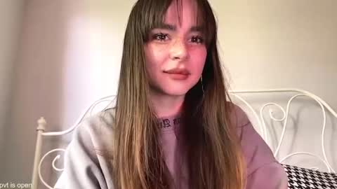 Snapshot of xx_lily chatting on July 29, 2026, 12:03 pm Lily online show from July 29, 2026, 12:03 pm