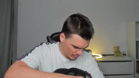 raul online show from December 18, 2025, 9:15 am