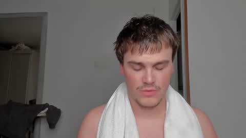 Snapshot of xx_raul_xx_ chatting on March 16, 2026, 3:12 am raul online show from March 16, 2026, 3:12 am