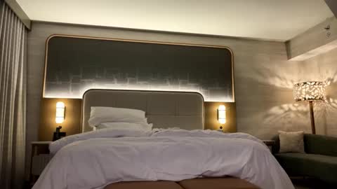 xxalphawolf69 online show from April 21, 2026, 3:13 am