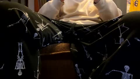 xSlayzx online show from December 2, 2024, 1:03 am