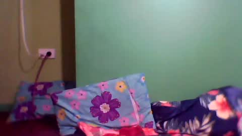 xxchuchuxx online show from June 14, 2026, 6:04 am