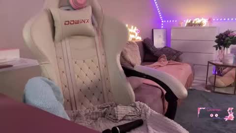 xxfairyxgiiirlxx online show from February 3, 2026, 12:54 pm