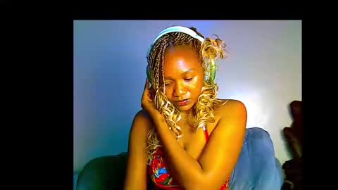 Snapshot of xxfleurlove chatting on January 8, 2026, 3:42 am xxfleurlove online show from January 8, 2026, 3:42 am