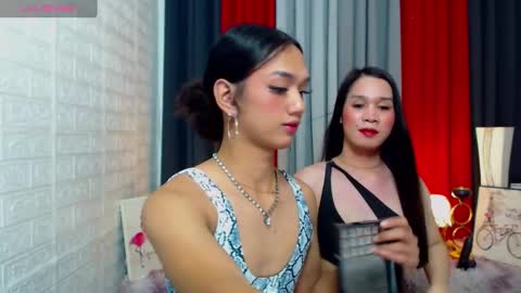 Snapshot of xxgoddessofsatisfactionxx chatting on February 28, 2025, 2:42 am Sophie online show from February 28, 2025, 2:42 am