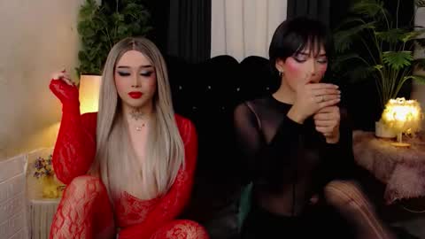 Snapshot of xxgoddessofsatisfactionxx chatting on October 14, 2025, 10:16 am Sophie online show from October 14, 2025, 10:16 am