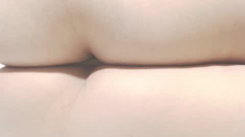 xxiisshii online show from November 11, 2025, 1:27 am