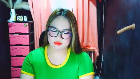 xxirene online show from February 13, 2026, 4:19 am