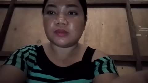 xxloriexx_me online show from May 18, 2026, 6:30 am