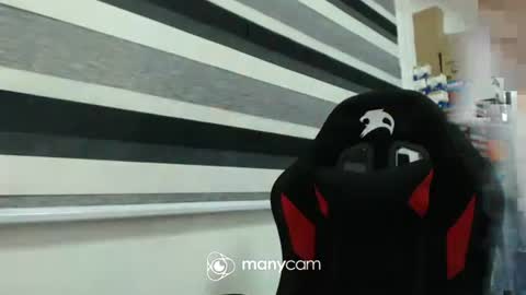 Snapshot of xxmonsterbigcockxx chatting on January 18, 2025, 10:06 pm Kaycee online show from January 18, 2025, 10:06 pm