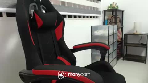 Snapshot of xxmonsterbigcockxx chatting on February 19, 2025, 12:03 am Kaycee online show from February 19, 2025, 12:03 am