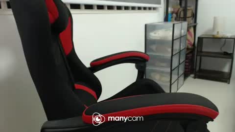 Snapshot of xxmonsterbigcockxx chatting on February 19, 2025, 3:06 am Kaycee online show from February 19, 2025, 3:06 am