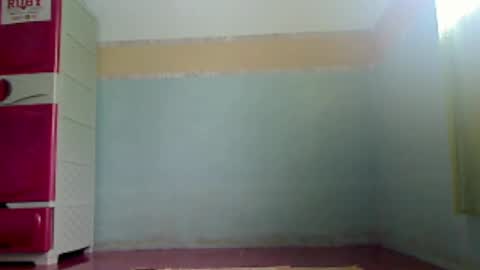 xxpinaymomxx online show from December 10, 2024, 7:05 am