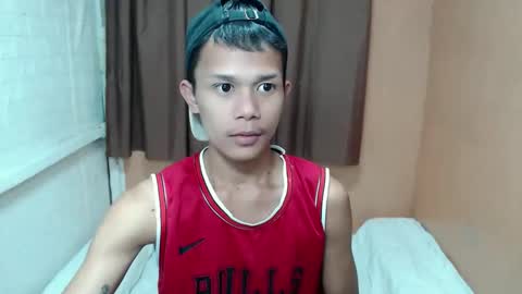 xxronnie online show from April 13, 2026, 11:59 am