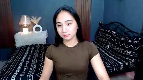 Pau Madrigal online show from July 20, 2026, 10:39 am