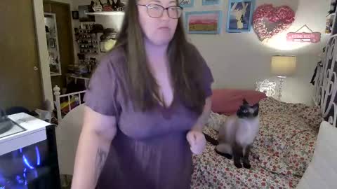 Strawberry Jane online show from February 21, 2025, 5:02 am