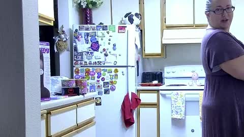 Strawberry Jane online show from April 1, 2026, 3:40 am