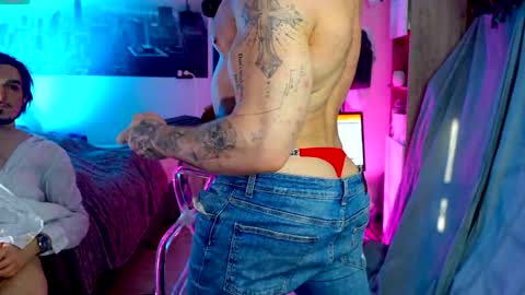     online show from April 18, 2026, 3:38 pm