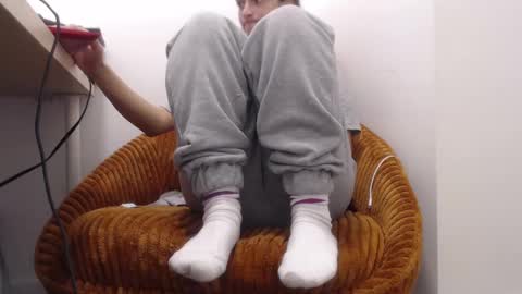 Lola online show from March 3, 2025, 2:59 pm