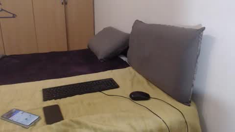 Ayanda online show from October 4, 2025, 2:04 pm