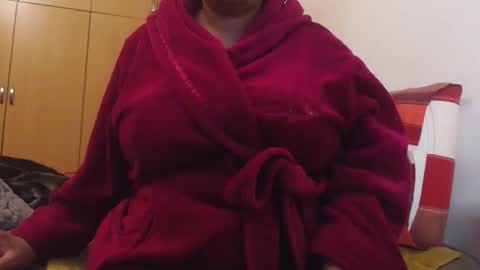 Snapshot of xxxbustybabe27x chatting on May 8, 2026, 10:09 am Ayanda online show from May 8, 2026, 10:09 am