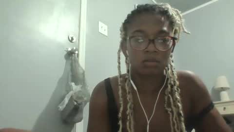 Danielle online show from January 19, 2026, 4:27 am